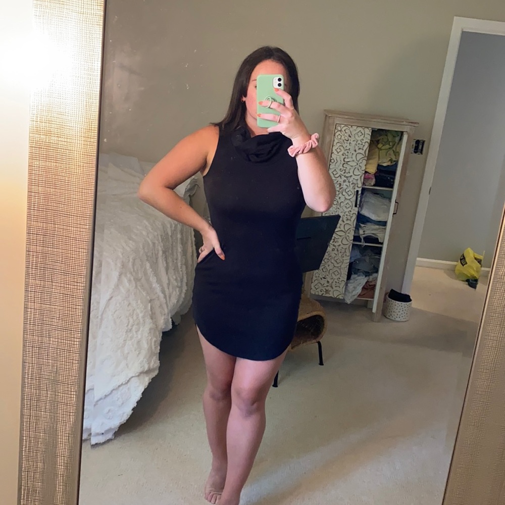 Turtle neck sweater dress with rounded hem